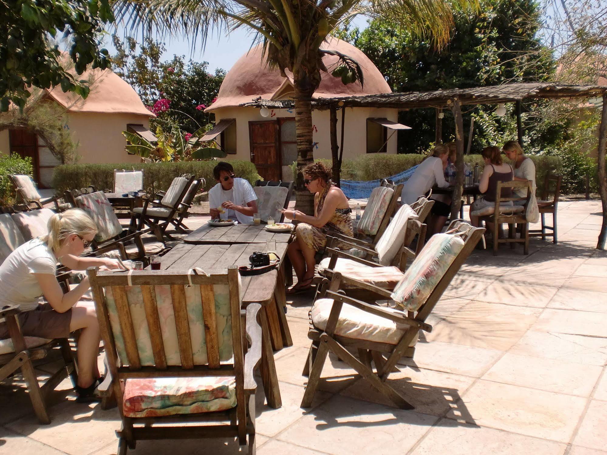 Footsteps Eco-Lodge Gunjur Exterior foto