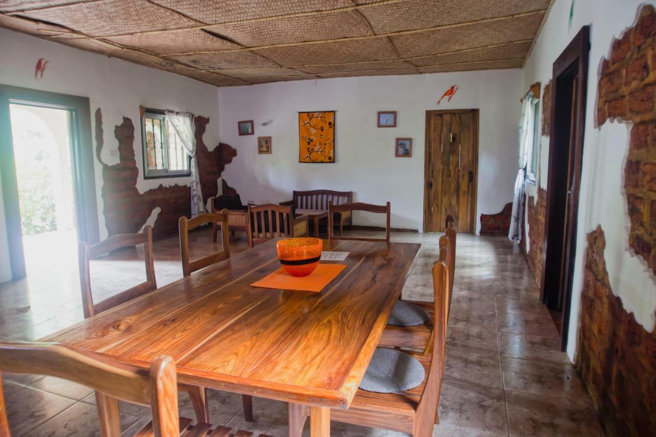 Footsteps Eco-Lodge Gunjur Exterior foto