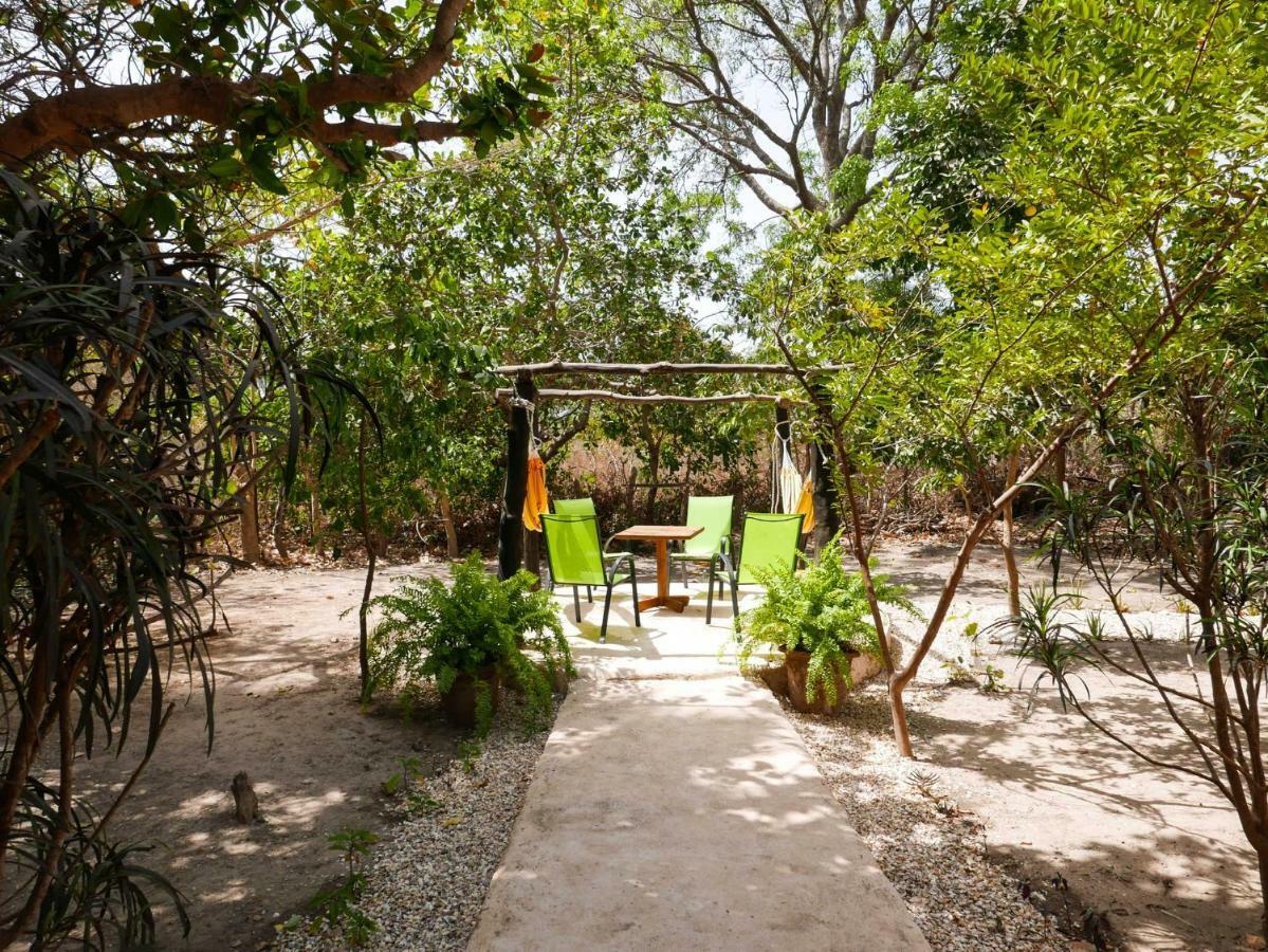 Footsteps Eco-Lodge Gunjur Exterior foto