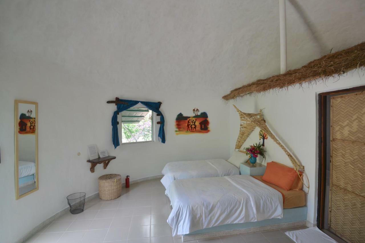 Footsteps Eco-Lodge Gunjur Zimmer foto