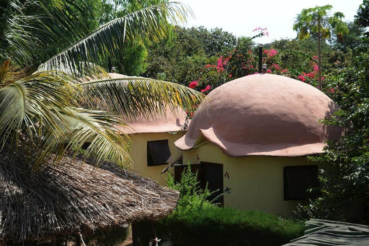 Footsteps Eco-Lodge Gunjur Exterior foto